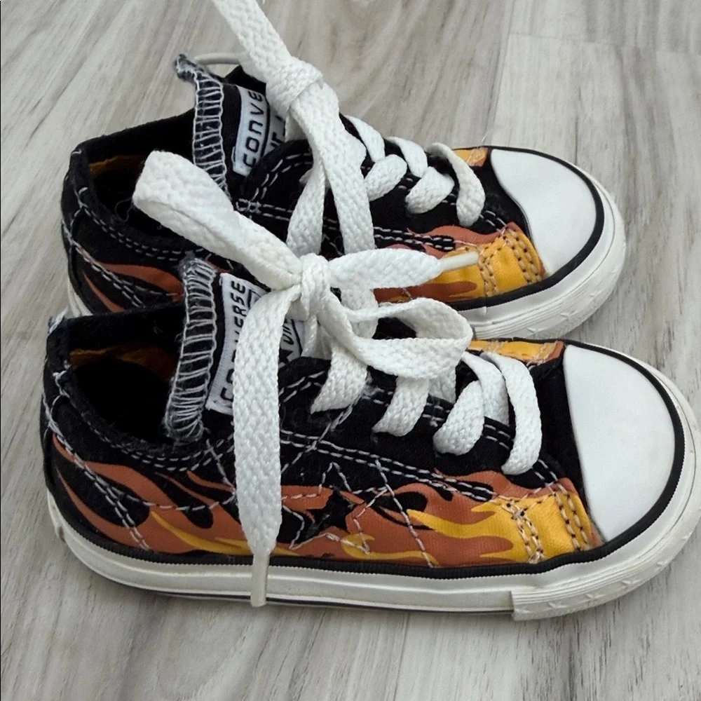 Converse Kids Sneakers with Flame Design - Black and Orange size 5